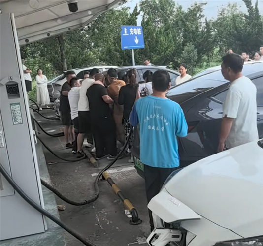指标坊北京牌照新能源车转让及价格：老司机带你避开这些坑！